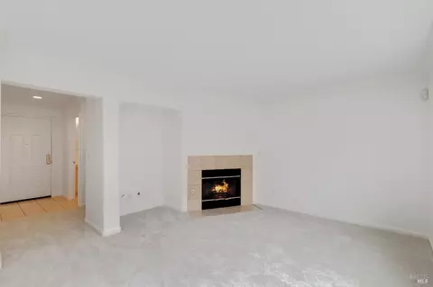 Living - 1220 Halsey St, Vallejo, CA 94590 photo 3 of 8