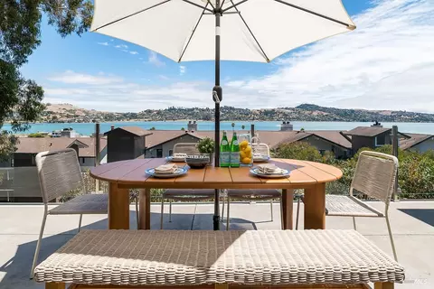 Exterior - 178 Great Circle Dr, Mill Valley, CA 94941 photo 1 of 14