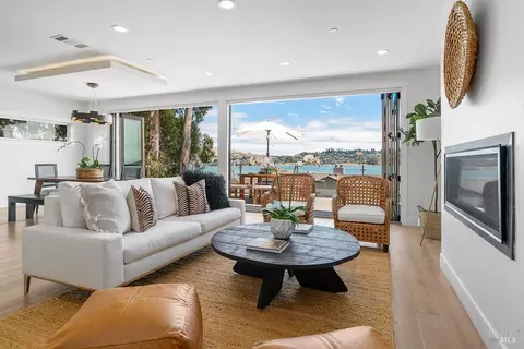 178 Great Circle Dr, Mill Valley, CA 94941