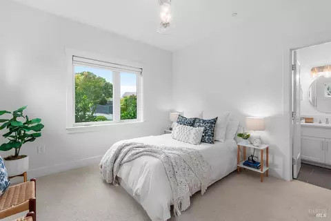 Bedroom - 178 Great Circle Dr, Mill Valley, CA 94941 photo 4 of 5