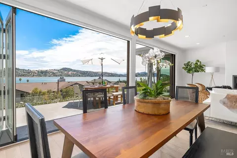 Dining - 178 Great Circle Dr, Mill Valley, CA 94941 photo 2 of 2
