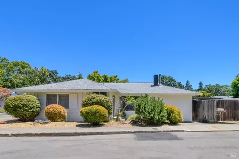 2 Muriel Pl, Fairfax, CA 94930