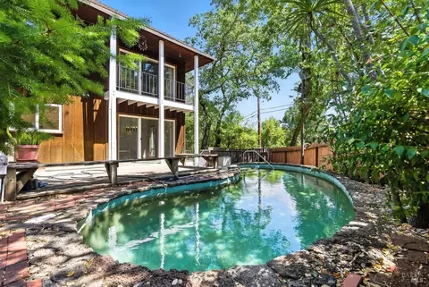 144 Laurel Dr, Fairfax, CA 94930