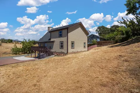 Exterior - 1152 Carrot Ln, Vallejo, CA 94591 photo 7 of 8