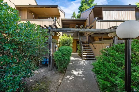 Exterior - 14 Arbor Ct, Cotati, CA 94931 photo 1 of 9