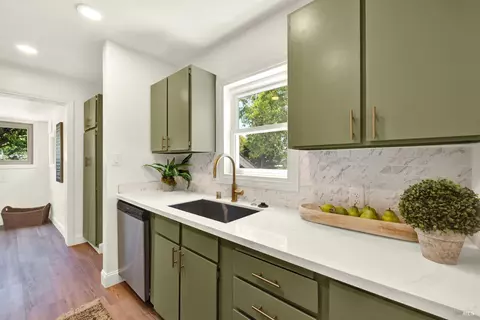 136 Edgemont Ave, Vallejo, CA 94590 photo 13