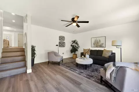 136 Edgemont Ave, Vallejo, CA 94590 photo 18