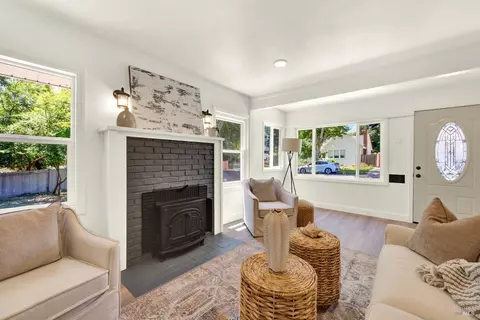 136 Edgemont Ave, Vallejo, CA 94590 photo 6