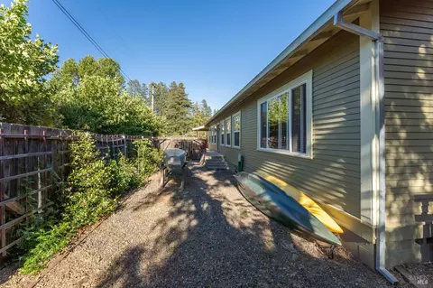 1272 Locust St, Willits, CA 95490 photo 31