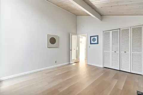 Bedroom - 101 Bothin Rd, Fairfax, CA 94930 photo 2 of 2