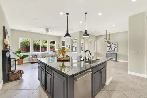 Kitchen - 4608 Orchestra Pl, Fairfield, CA 94534 photo 8 of 9