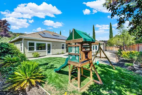 Exterior - 4608 Orchestra Pl, Fairfield, CA 94534 photo 15 of 32