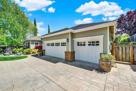 Exterior - 4608 Orchestra Pl, Fairfield, CA 94534 photo 5 of 32