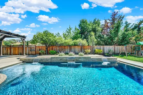 Exterior - 4608 Orchestra Pl, Fairfield, CA 94534 photo 23 of 32
