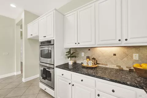 Kitchen - 4608 Orchestra Pl, Fairfield, CA 94534 photo 6 of 9