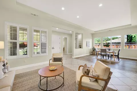 Living - 4608 Orchestra Pl, Fairfield, CA 94534 photo 2 of 6