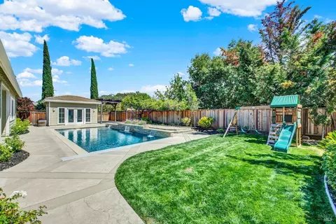 Exterior - 4608 Orchestra Pl, Fairfield, CA 94534 photo 16 of 32