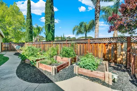 Exterior - 4608 Orchestra Pl, Fairfield, CA 94534 photo 30 of 32