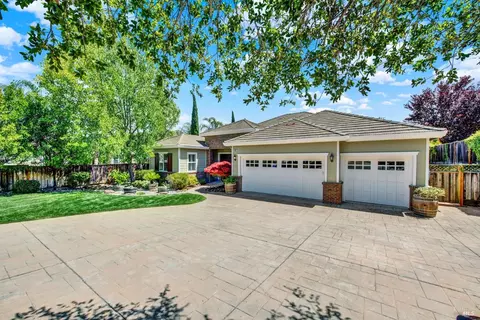 Exterior - 4608 Orchestra Pl, Fairfield, CA 94534 photo 4 of 32