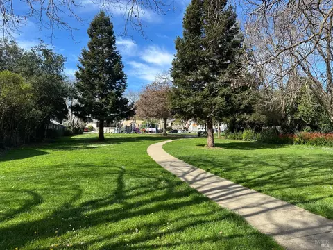Exterior - 161 Edgemont Ave, Vallejo, CA 94590 photo 9 of 9