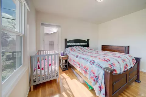 Bedroom - 161 Edgemont Ave, Vallejo, CA 94590 photo 2 of 3