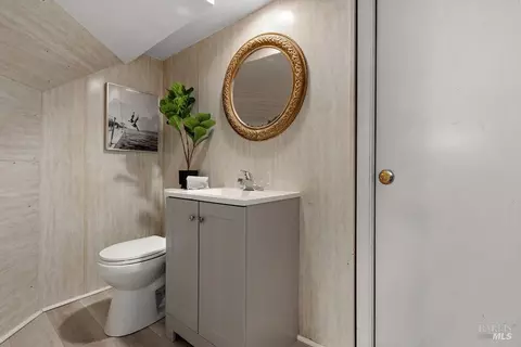 Bath - 47 Muller St, Vallejo, CA 94590 photo 3 of 3