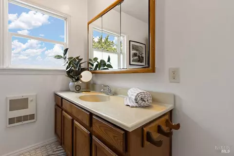 Bath - 47 Muller St, Vallejo, CA 94590 photo 2 of 3