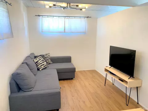 Living - 924 E Meadow Ave, Pinole, CA 94564 photo 5 of 5
