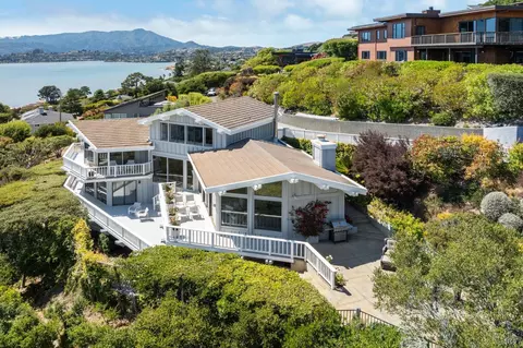 6 Owlswood Rd, Tiburon, CA 94920