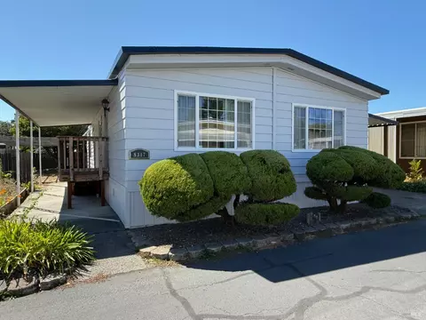 8317 Blue Spruce Way, Windsor, CA 95492 photo 3