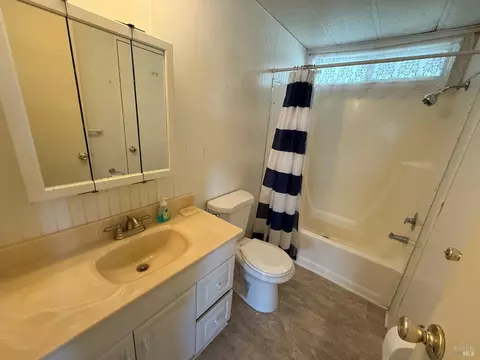 8317 Blue Spruce Way, Windsor, CA 95492 photo 23