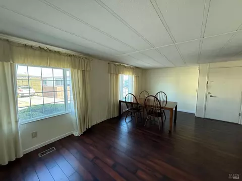 8317 Blue Spruce Way, Windsor, CA 95492 photo 9