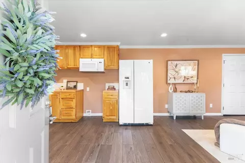 Entry Way - 10150 Los Amigos Rd, Windsor, CA 95492 photo 2 of 2