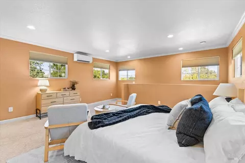 Bedroom - 10150 Los Amigos Rd, Windsor, CA 95492 photo 3 of 9