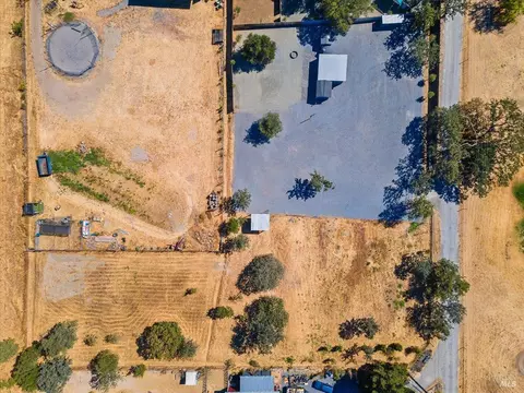View/Area - 10150 Los Amigos Rd, Windsor, CA 95492 photo 2 of 7