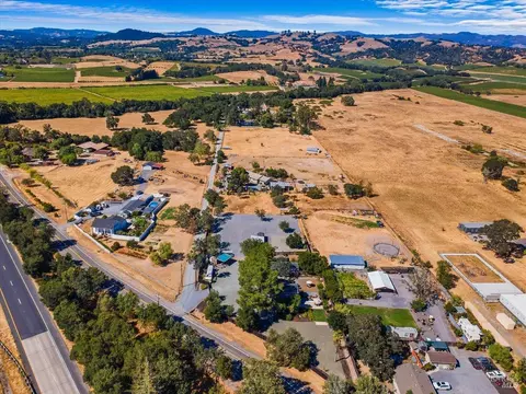 View/Area - 10150 Los Amigos Rd, Windsor, CA 95492 photo 5 of 7