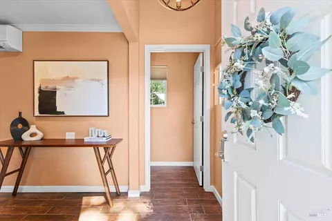 Entry Way - 10150 Los Amigos Rd, Windsor, CA 95492 photo 1 of 2