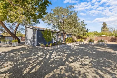 Exterior - 10150 Los Amigos Rd, Windsor, CA 95492 photo 9 of 27