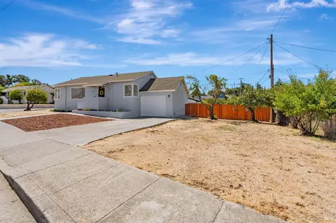 337 Alhambra Ave, Vallejo, CA 94591 photo 3