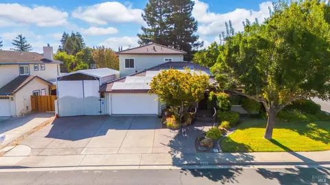 View/Area - 703 Mustang Ct, Fairfield, CA 94533 photo 2 of 4