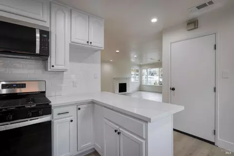 257 Duboce Ave, Richmond, CA 94801