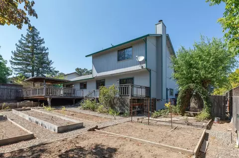 664 Craig Ave, Sonoma, CA 95476