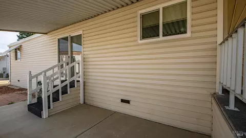 182 Lemon Tree Cir, Vacaville, CA 95687 photo 8