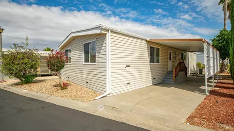 182 Lemon Tree Cir, Vacaville, CA 95687 photo 5
