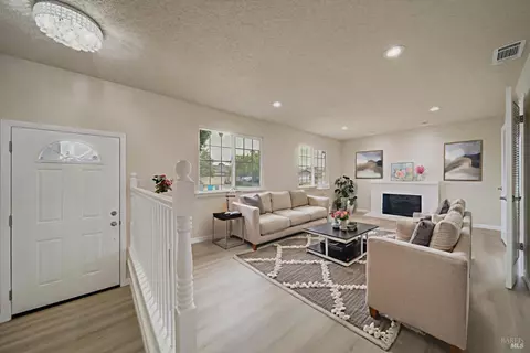 712 Capra Dr, American Canyon, CA 94503