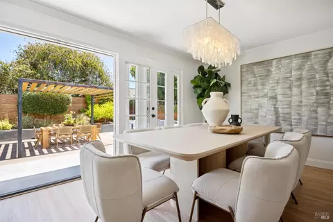 33 Prince Royal Psge, Corte Madera, CA 94925