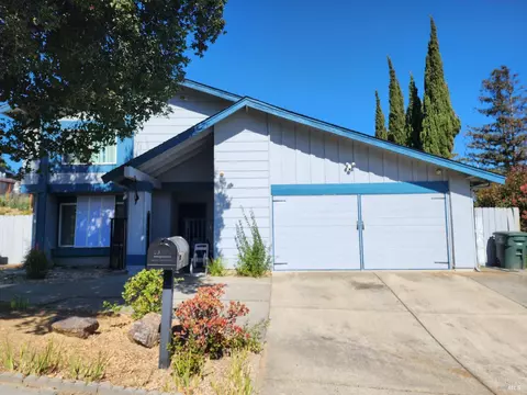 Exterior - 272 Woodridge Dr, Vallejo, CA 94591 photo 2 of 12