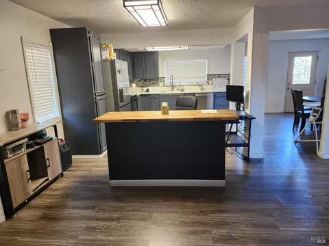 Kitchen - 272 Woodridge Dr, Vallejo, CA 94591 photo 1 of 3