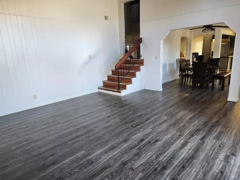 Living - 272 Woodridge Dr, Vallejo, CA 94591 photo 3 of 6