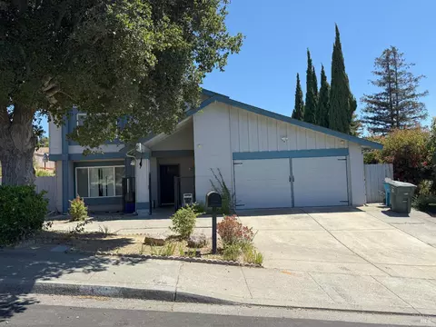 272 Woodridge Dr, Vallejo, CA 94591